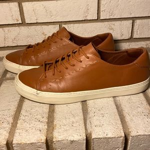 Women’s / Universal Thread Brown court shoe. Size 12